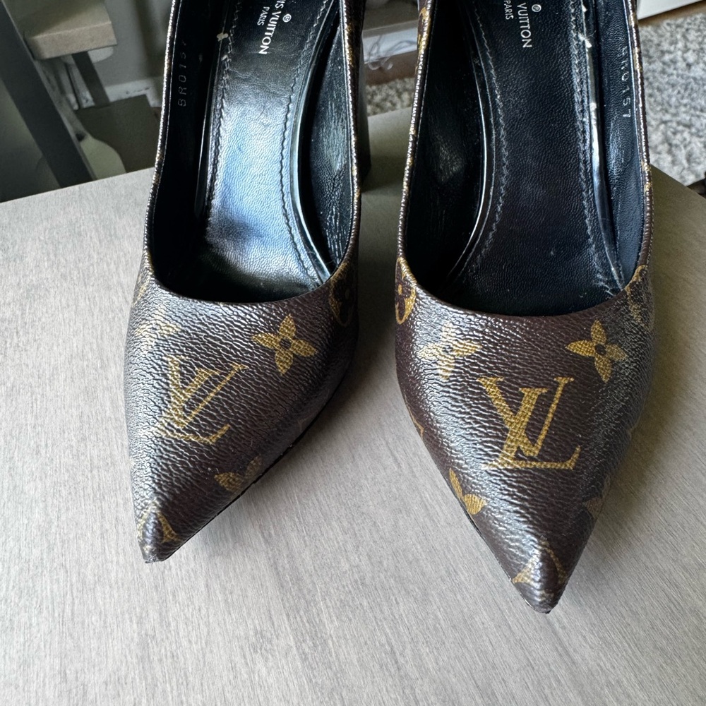 Louis Vuitton Matchmake Heels - Picture 7 of 11